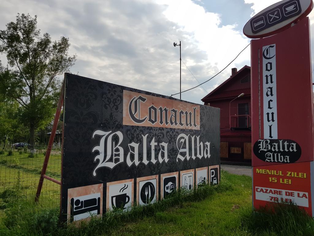 فندق Conacul Balta Albă المظهر الخارجي الصورة